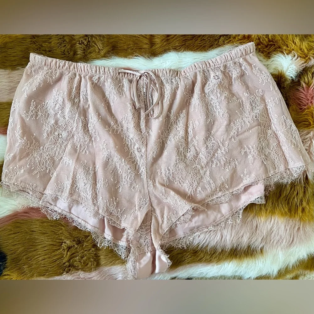 🖤Victoria’s Secret Lace Blush Cami Set – Evening Blush